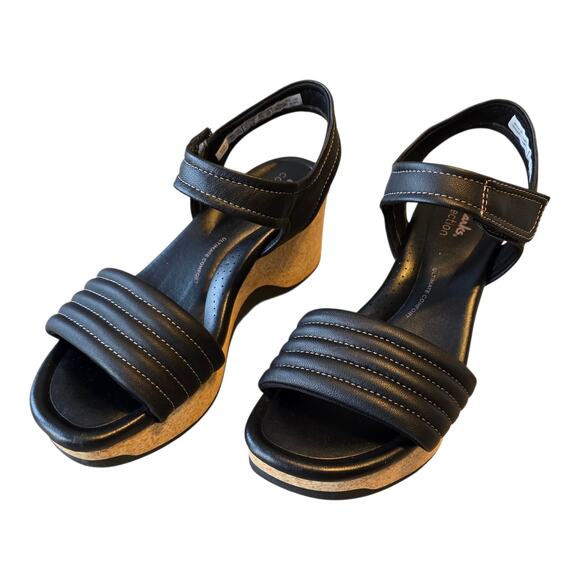 Clarks Collection Womens Chelseah Gem Angle Strap Wedge Sandal Size 7M Black - Picture 3 of 11